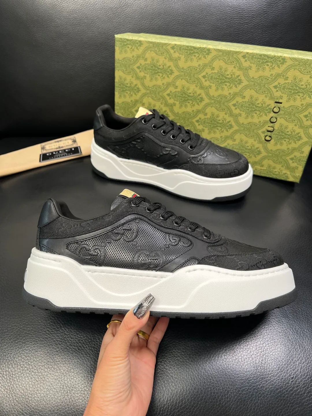 Men's shoes 💰840 Gucci high quality top crafts Gucci counter new original factory configuration, imported cowhide fabric from Italy, imported cowhide lining, breathable and comfortable, sole: original factory special supply original sole super comfortable, original factory and single goods, welcome to compare, code number 38-44 (customized 45 46)